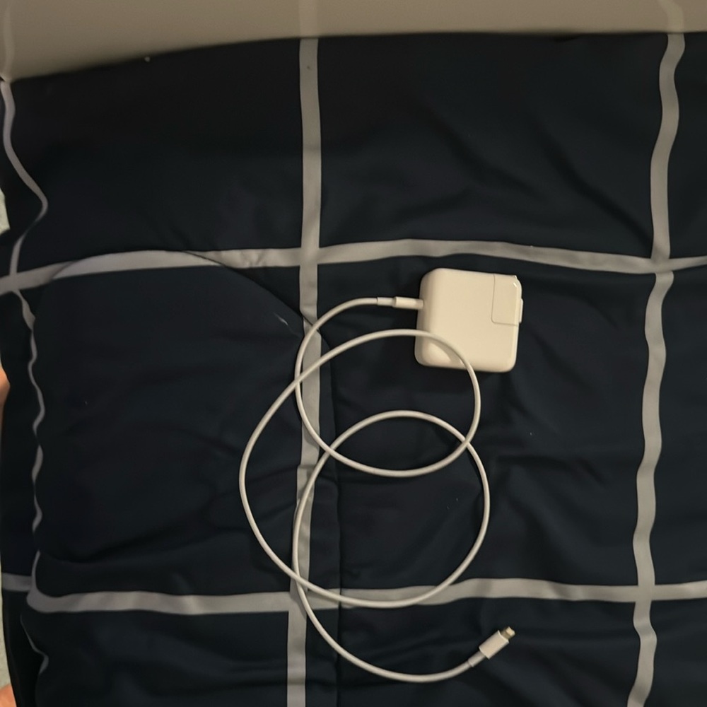 iPhone 13-14 charger white great condition
